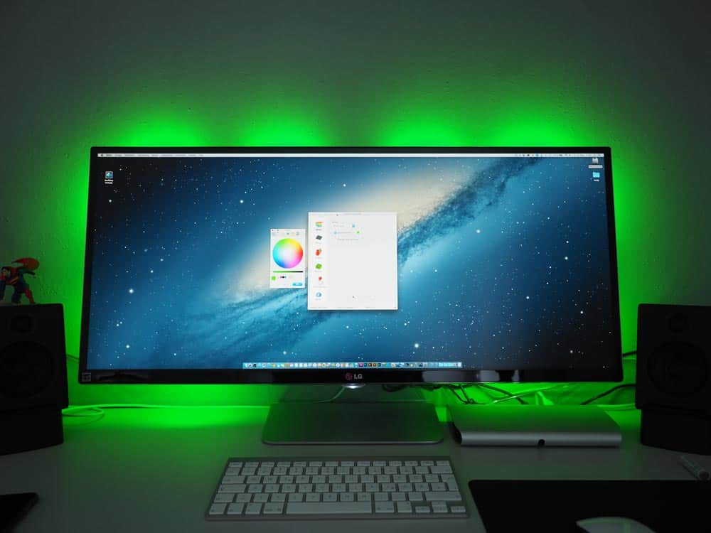 Statt Screengrabbing kann auch eine Farbe als Dauerlicht gewählt werden, grün z.B. ...
